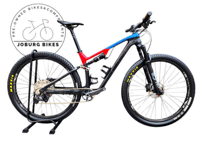 Titan Cypher RS Team Carbon (M)